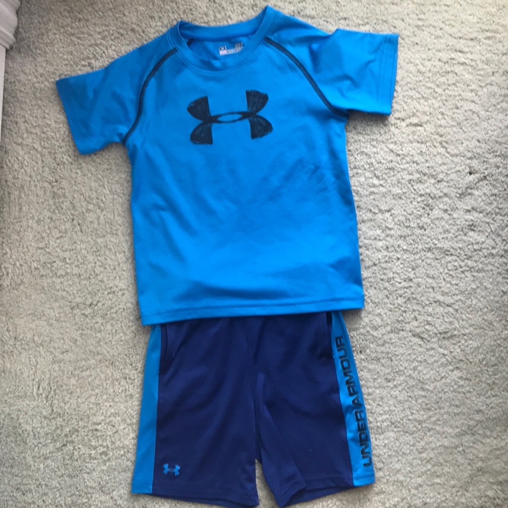 Under Armour 3T short set.